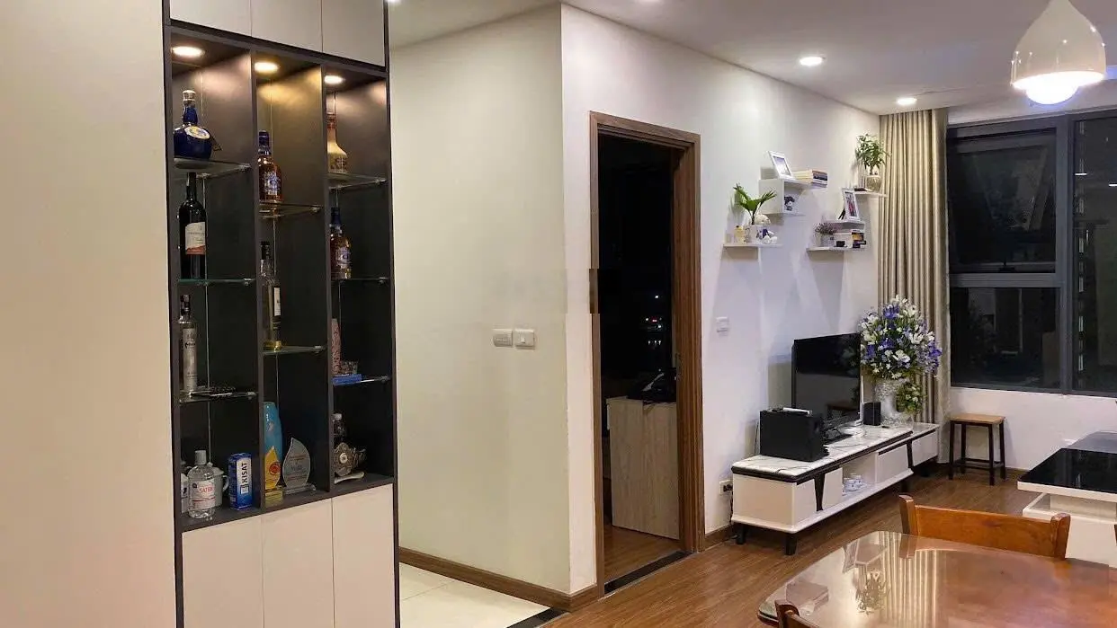 Chính chủ cần bán căn hộ 2 ngủ - 75m2 Eco Green City, Nguyễn Xiển. Giá hơn 4 tỷ. LH 0961 270 ***