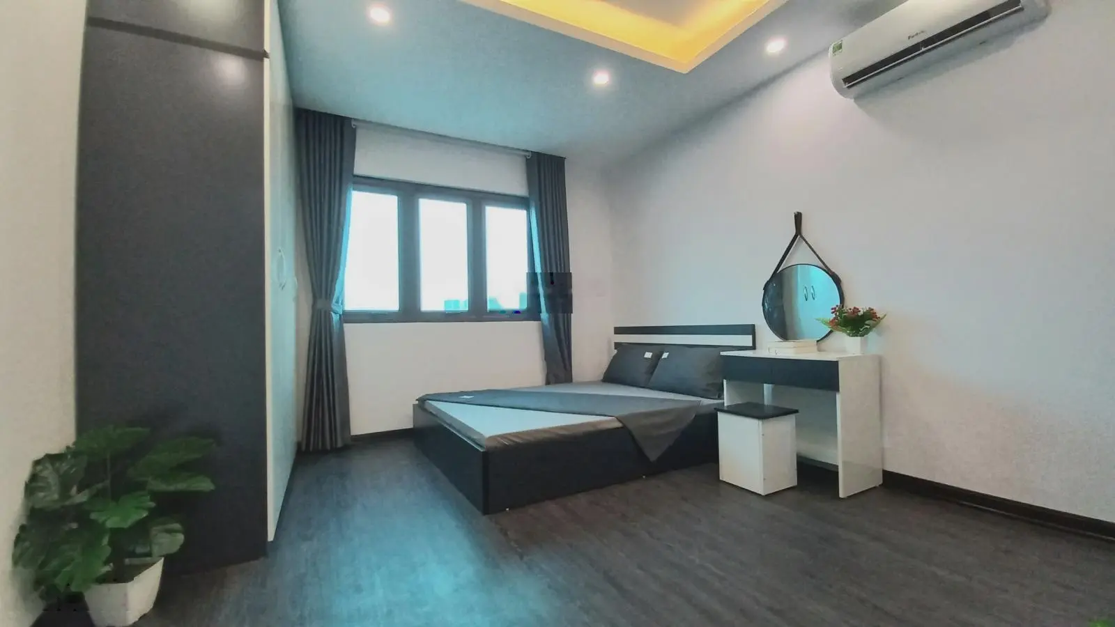Bán gấp tòa CHDV xây mới hiện đại 58m2x7 tầng đầy đủ nội thất, giá 12.9 tỷ, phố Thụy Khuê, Tây Hồ