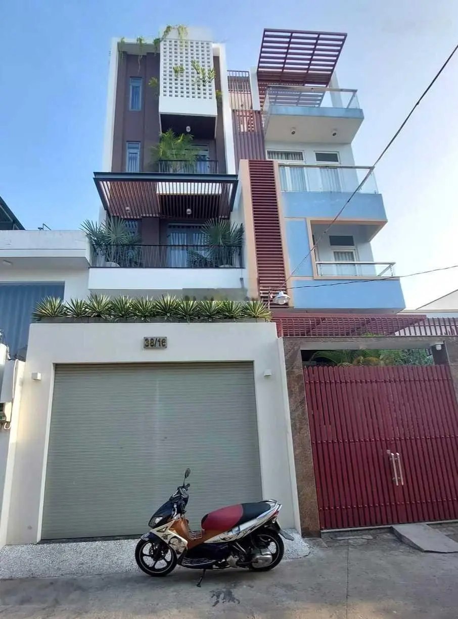 Bán nhà hẻm xe hơi Nguyễn Trãi vuông vức trệt lửng 3 lầu sân thượng nhà mới 13,9 tỷ TL