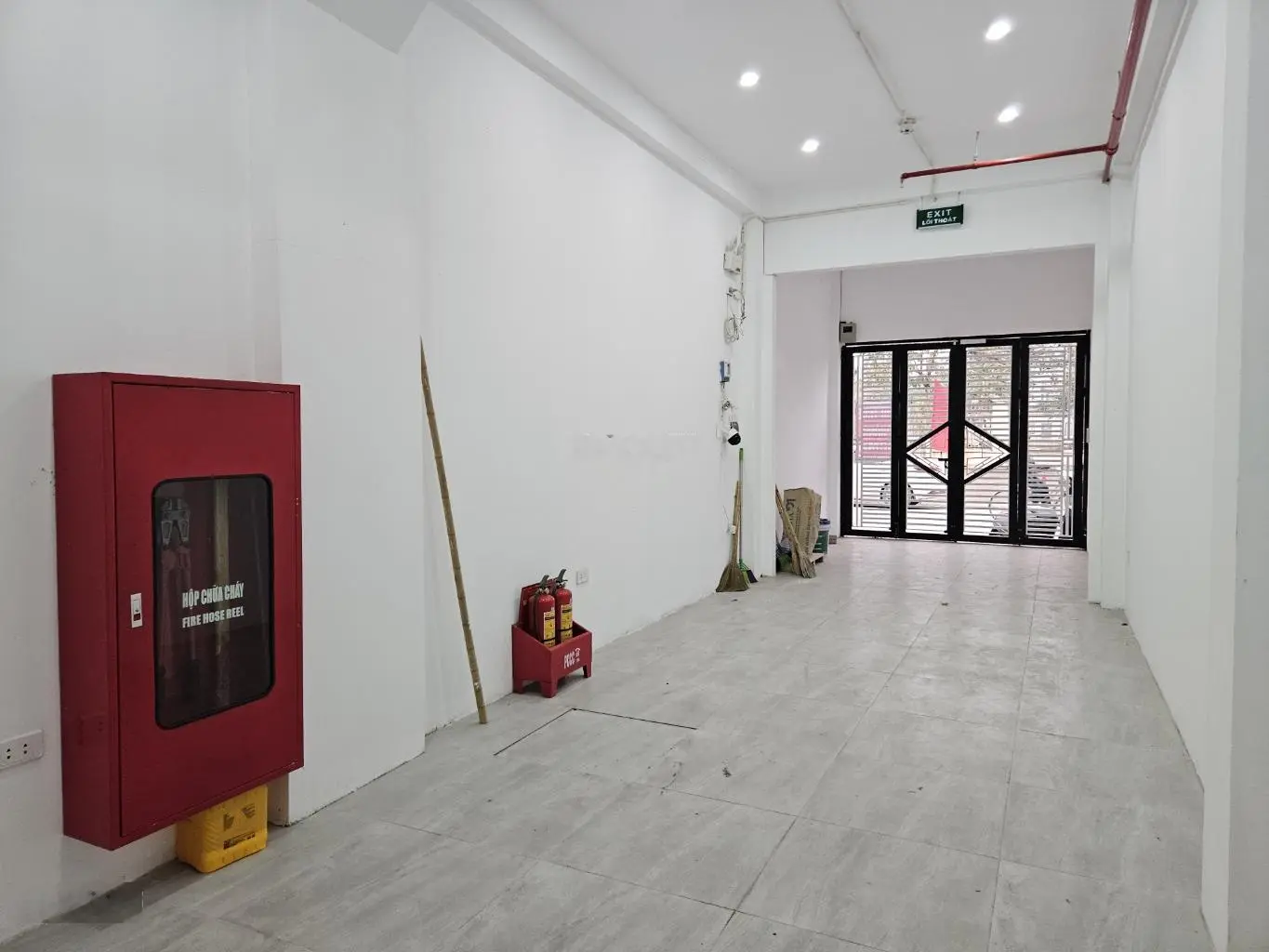 Toà CCMN Trịnh Văn Bô 65m², 6T thang máy - Mặt phố kinh doanh đường trước nhà 20m