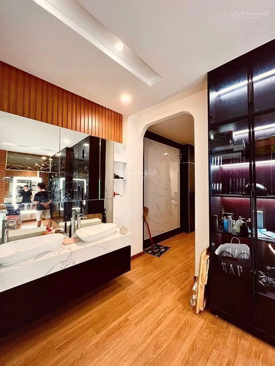Tôi cần bán nhà MTH đường Luỹ Bán Bích, Tân Phú - Giá 2 tỷ 250 / 56m2 (4x14). Sổ hồng riêng. 4PN 4W