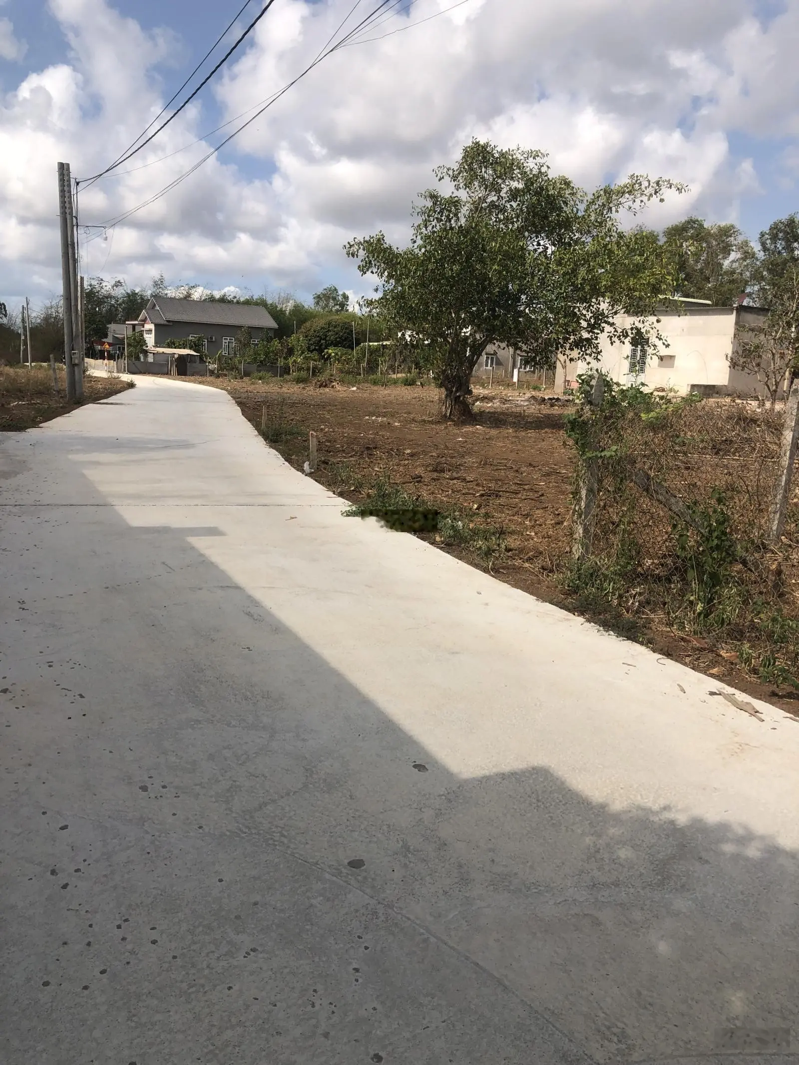 Siêu rẻ cần bán sát trung tâm huyện - giá hạt dẻ- mong được tìm chủ mới