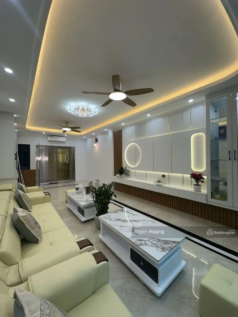 Bán nhà ngọc thụy - 7 tầng thang máy, full nội thất cao cấp - 10 phút sang phố cổ!
