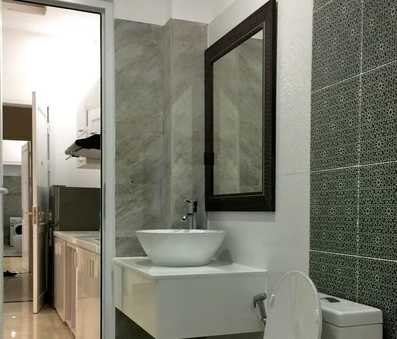 Toà căn hộ biển phố tây An Thượng DT 90m2 9 phòng full nội thất doanh thu 65tr/th chỉ hơn 17 tỷ