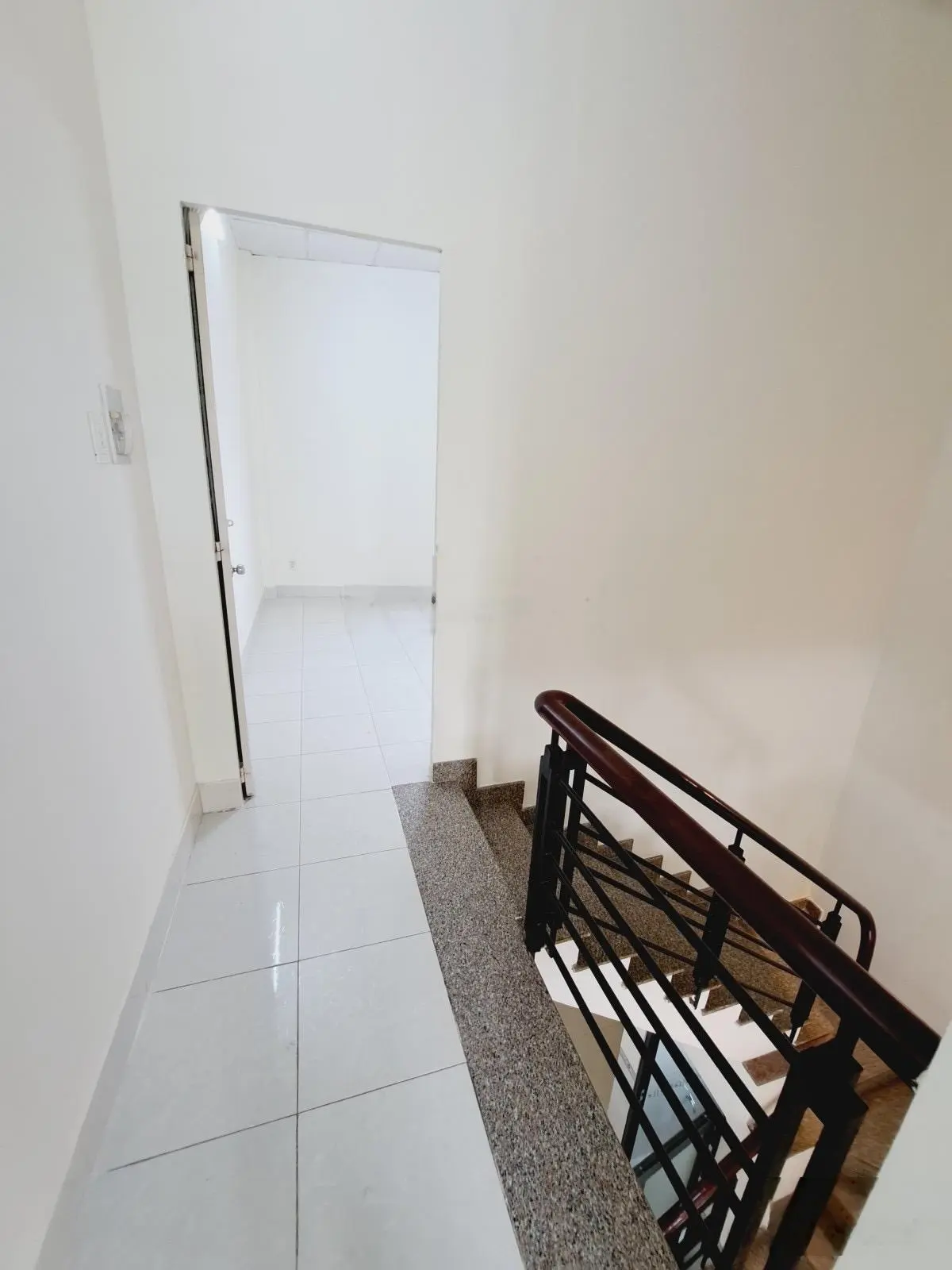 Ngay chợ gò xoài - hẻm 6m thông kinh doanh - 56m2 (4x14) 2 tầng đúc chắc chắn