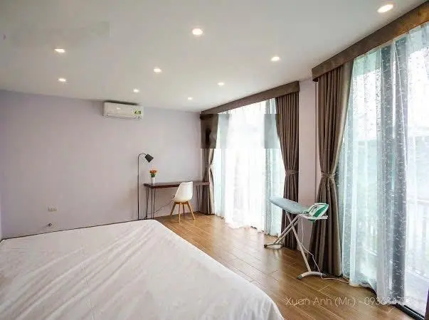 Nhà - Ngọc Thụy, Lô góc 3 thoáng , nở hậu , Kinh doanh, ô tô dừng đỗ ngày đêm, dòng tiền ổn định