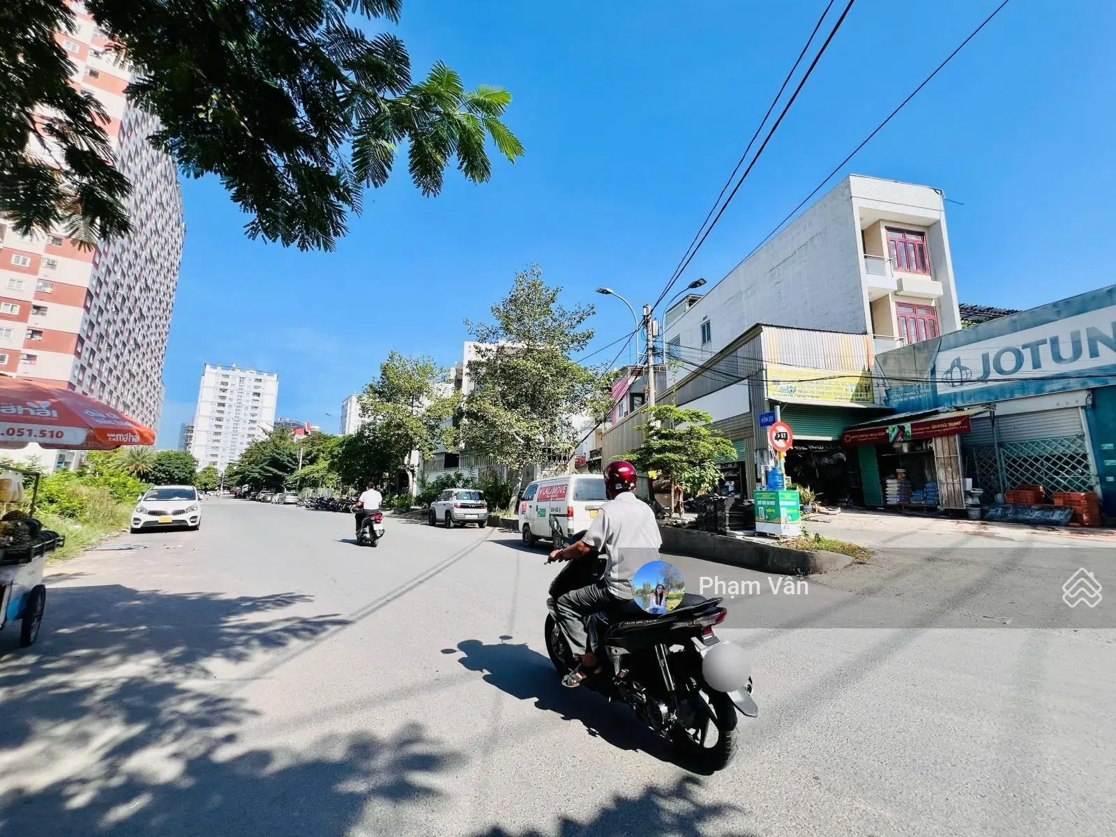Nhà đẹp 3 Tầng Tk hiện đại, có gara ô tô, sát mặt tiền gần Chung cư Sunview phường Tam Phú. 85m2