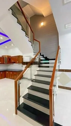Bán nhà mặt tiền hẻm lớn Trương Văn Thành. Hiệp Phú , Q9. 9 tỷ 2