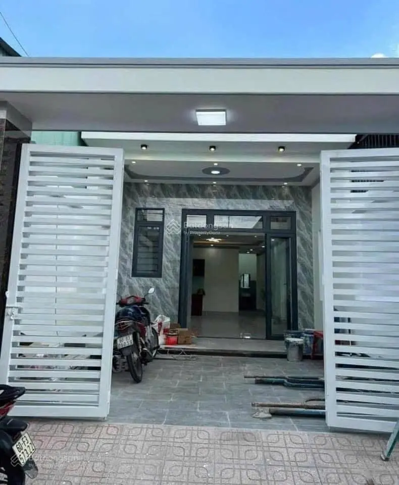 Nắm chủ, căn nhà gần cầu vượt Nguyễn Văn Linh giá full 1tỷ720 giá còn thương lượng, chính chủ