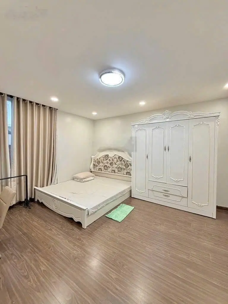 Cần bán gấp nhà Đ.Cửu Long,P2,Tân Bình giá 3Tỷ350/63,8m2 thuê 23tr/tháng gần sân bay Tân Sơn Nhất