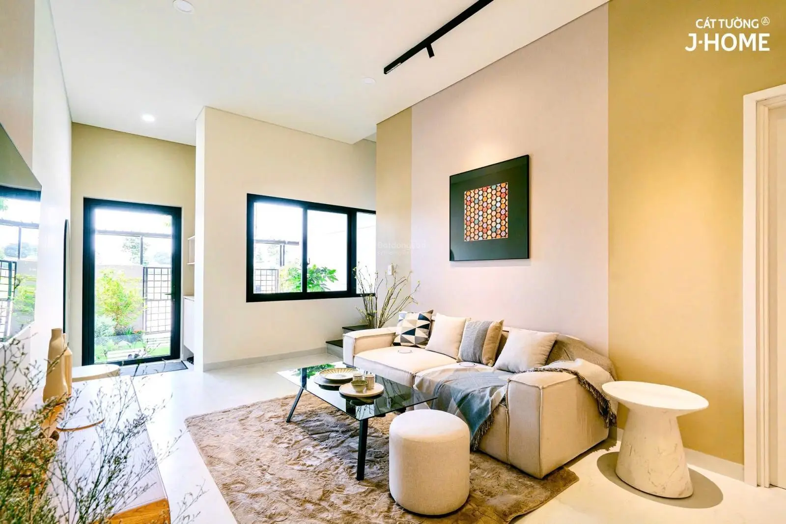 Bán nhà 3 lầu , 100m2 ngay Ngã tư Bình Chuẩn, TP Thuận An, Bình Dương chỉ 3 tỷ 2