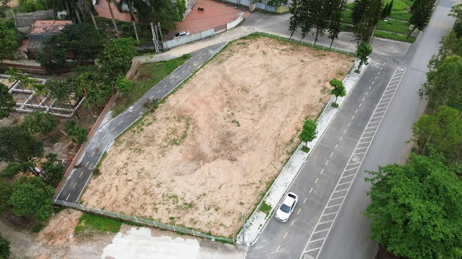 Bán buôn lô đất Hồ Yên Trung 1400m2, Uông Bí xây biệt thự, khách sạn, shophouse phục vụ du lịch