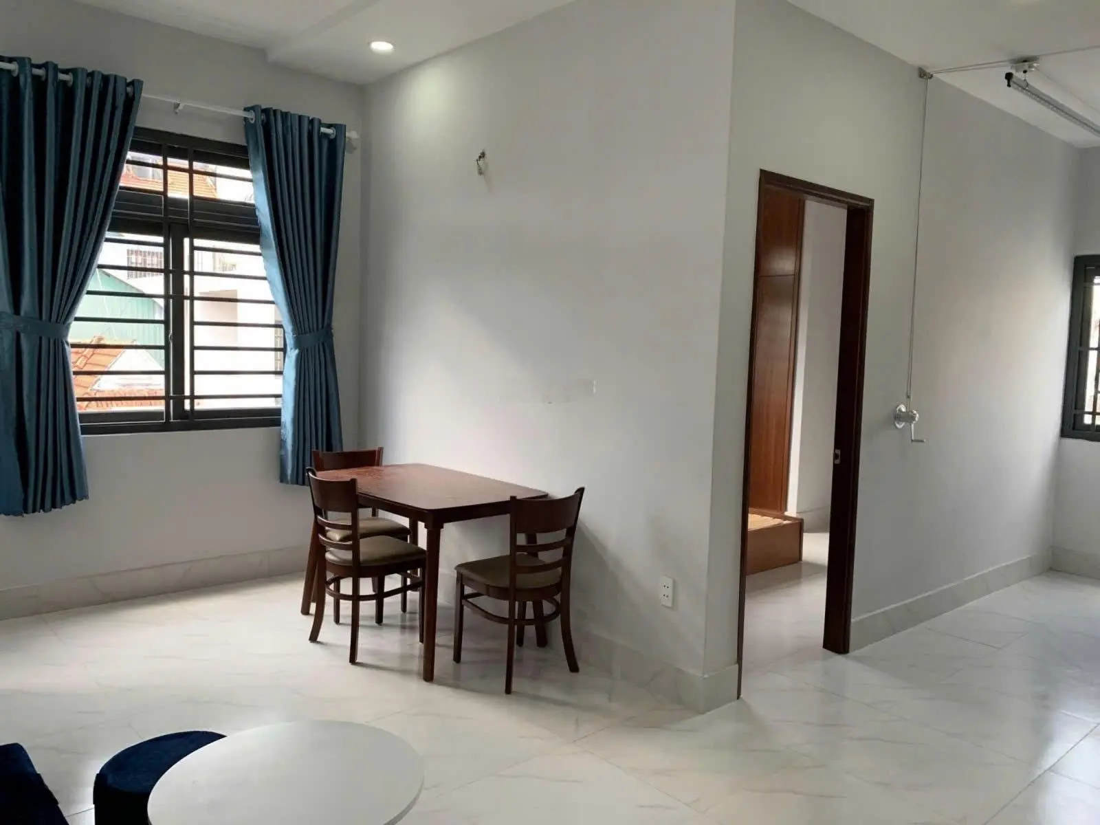CẦN BÁN CĂN HỘ DỊCH VỤ 4 TẦNG 2 MẶT TIỀN ĐƯỜNG 10M KHU BIỆT THỰ DƯƠNG QUẢNG HÀM GÒ VẤP