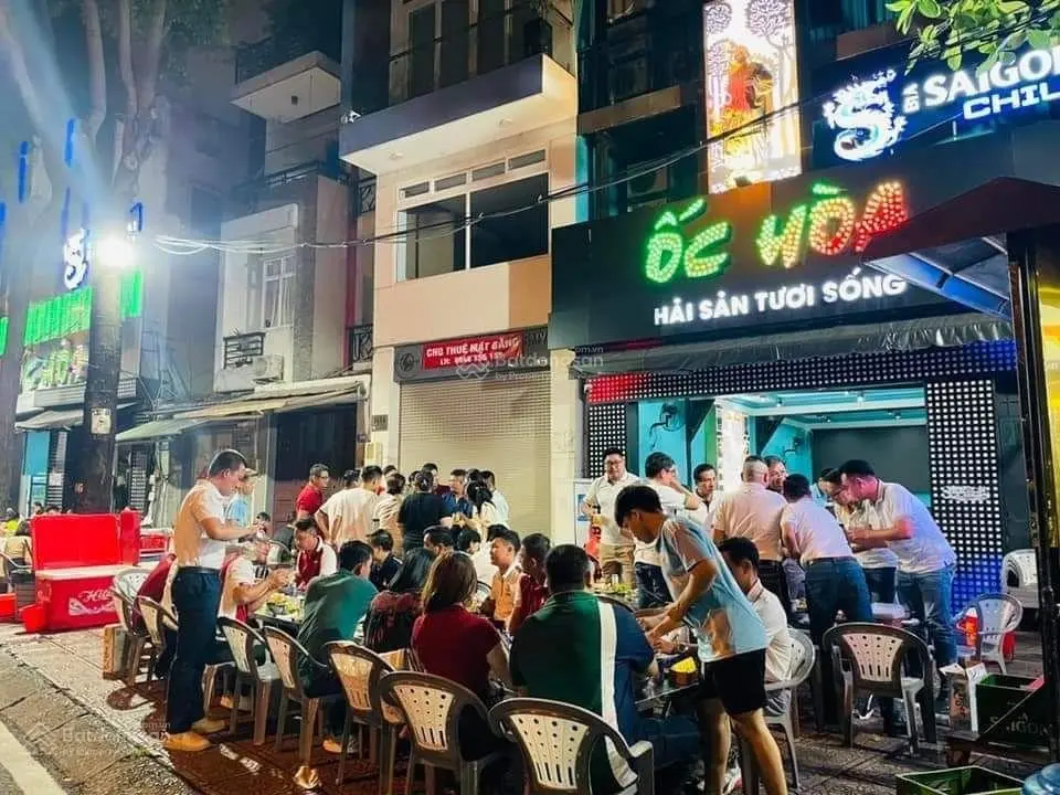 Bán nhà mặt tiền đường Trường Sa