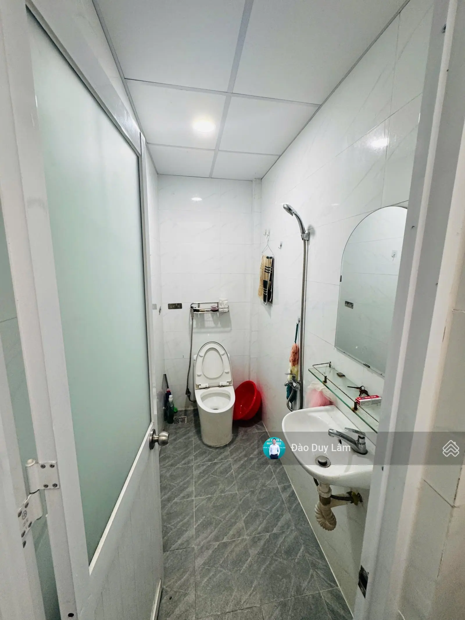 Bán đất tặng nhà cấp 4 - giá rẻ hơn đất trong khu - điện nước âm sát vạn phúc city - lh: 0901 469 ***