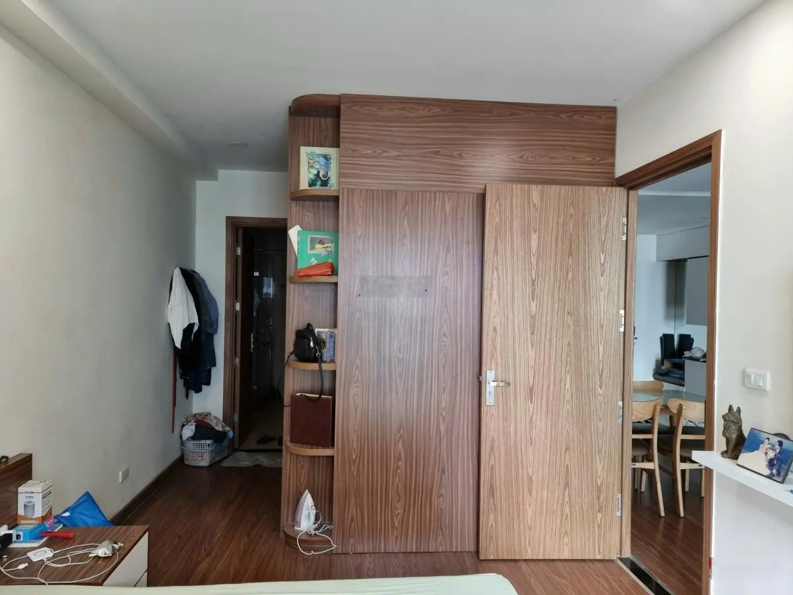 Loại 3 ngủ duy nhất có ban công phòng khách. Chính chủ bán căn 106m2, tầng cao, căn góc, full NT.