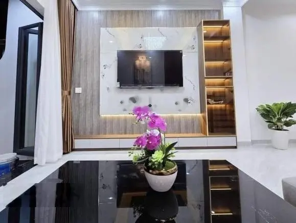 Cần bán gấp nhà Bùi Đình Tuý, P24, Bình Thạnh. DT 50,4m2. giá 2,4 tỷ