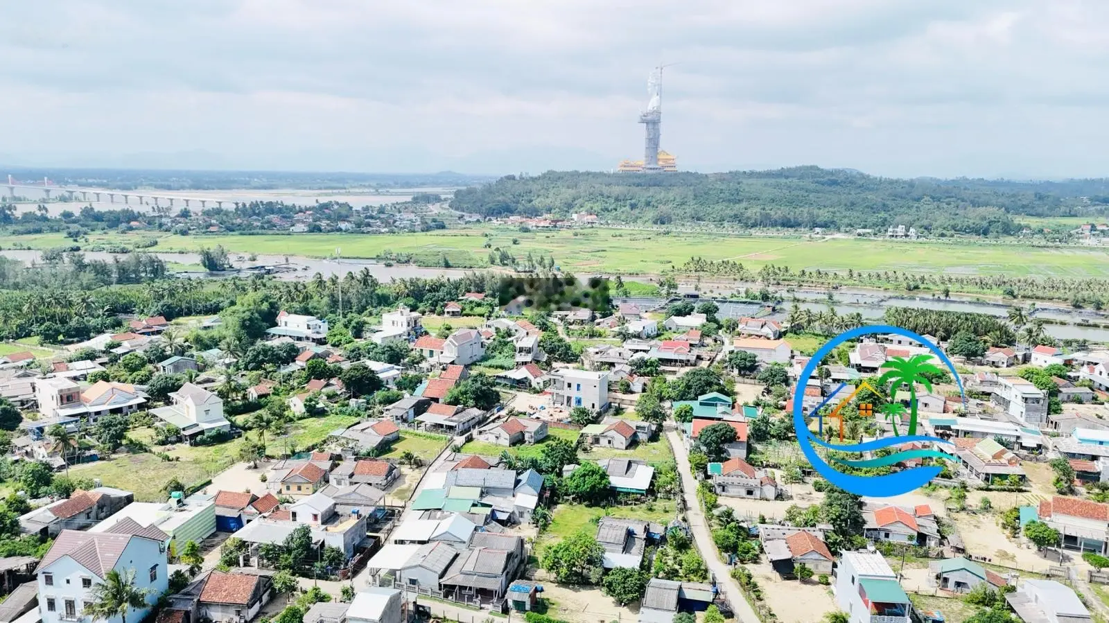 Ban lô đất biển Mỹ Khê 10x26m cách biển 100m full thổ cư giá chỉ 1tỷxx siêu re