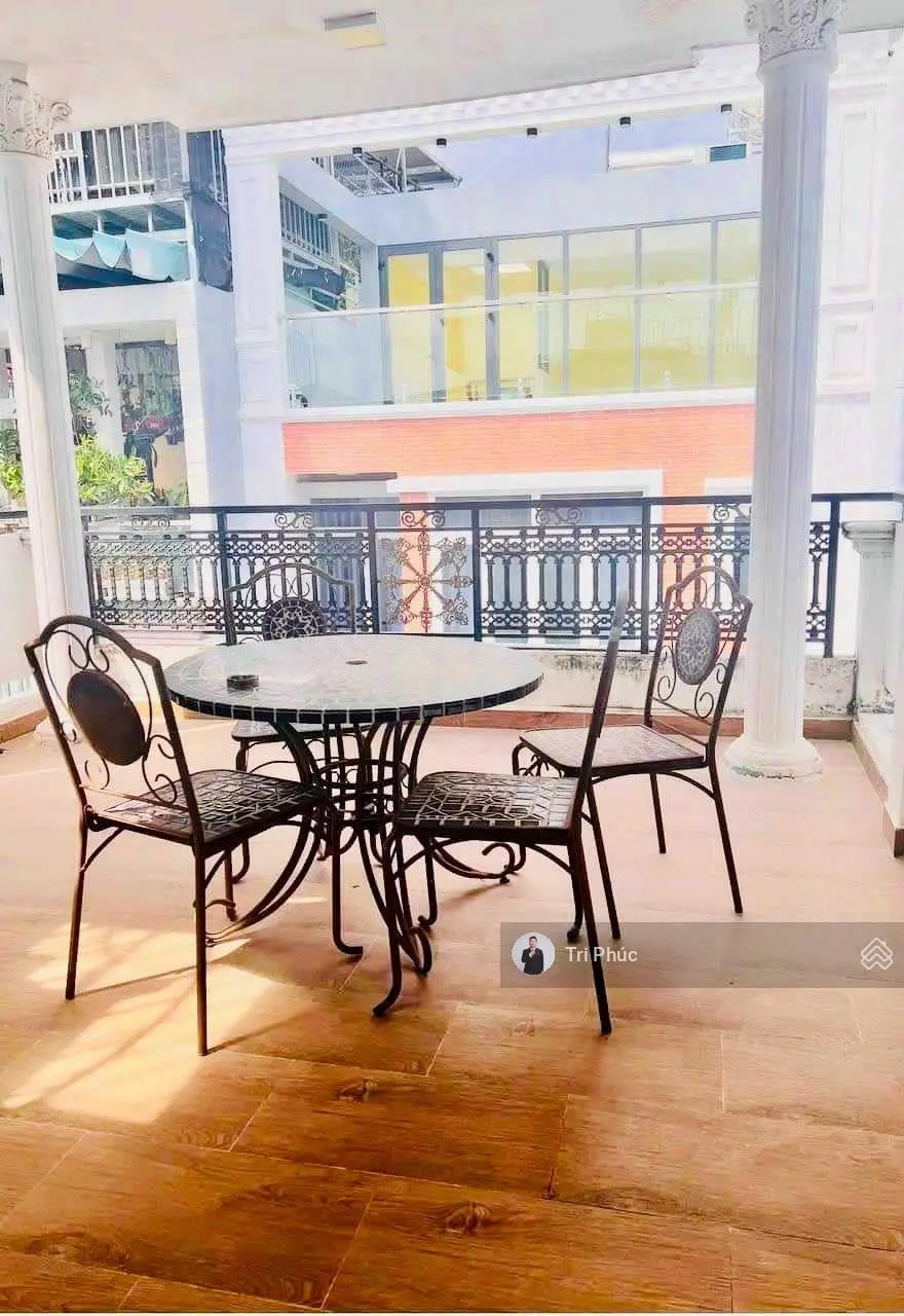 Gấp bán - Nhà hẻm xe hơi khu VIP - Gần công viên Gia Định, 45m2, 5PN, chỉ nhỉnh 8 tỷ