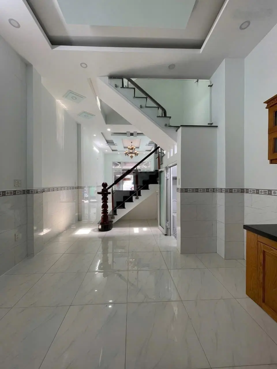 Bán nhà 1 trệt 2 lầu hẻm xe hơi Đường Bưng Ông Thoàn ngay chợ Tăng Nhơn Phú B gần Khu Công Nghệ Cao