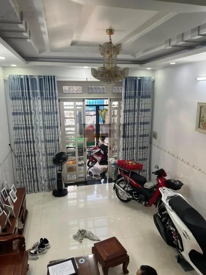 Bán nhà 3 tầng 95m2 hẻm xe tải đường Trần Thái Tông, P 15, Tân Bình