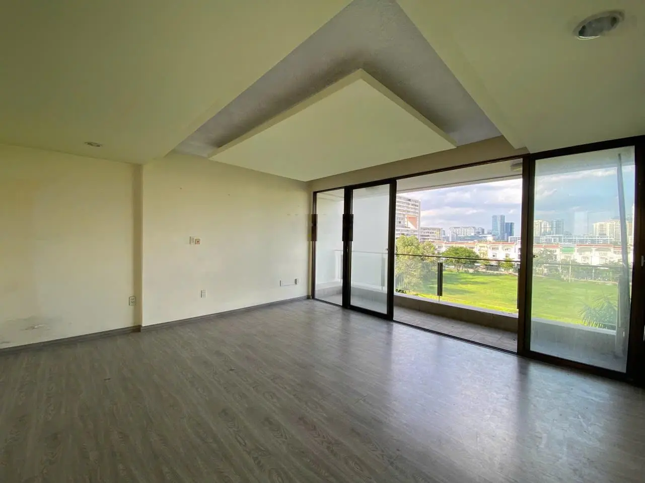 Cọc 1 tỷ nhận nhà Căn hộ Panorama Phú mỹ hưng view sông và hồ bơi, 146m2, 3PN giá bán cực rẻ