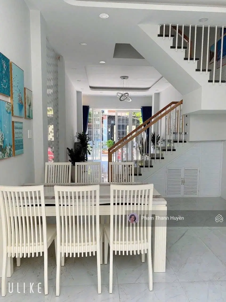 Hiếm - bán nhà mới xây đường hoa sữa khu Phan XÍch Long nhà 4 Lầu mới đẹp giá 16.5 tỷ thương lượng