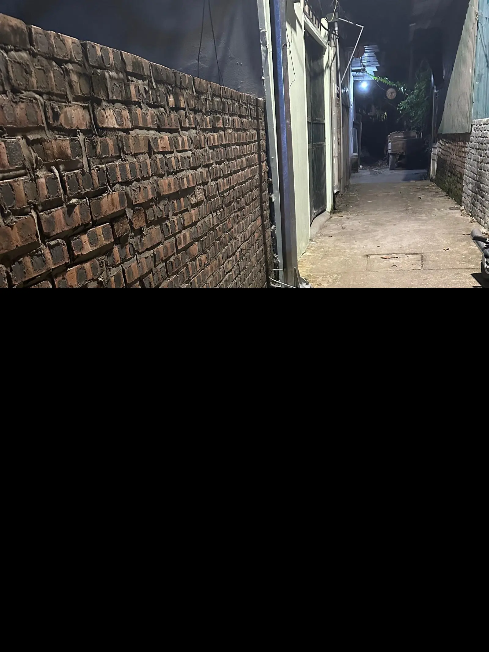 Bán nhà C4 DT 108m-MT 5.4m - ôtô qua nhà - gần Hồ Tây đường Lạc Long Quân Quận Tây Hồ. Giá 3tỷ