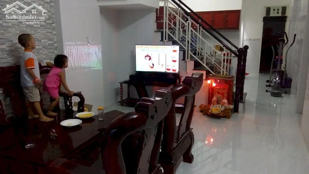 Bán nhà giá tốt khu Lò Lu Đường số 8 đang mở rộng 30m