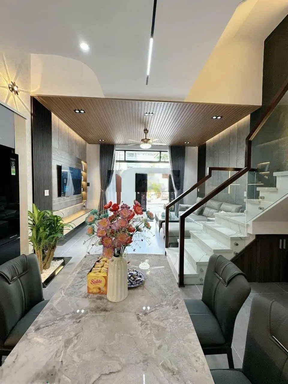 Giỏ hàng ngộp trong tháng 12! Bán nhà Hoàng Dư Khương, Q10 - 63m2. Sổ chính chủ
