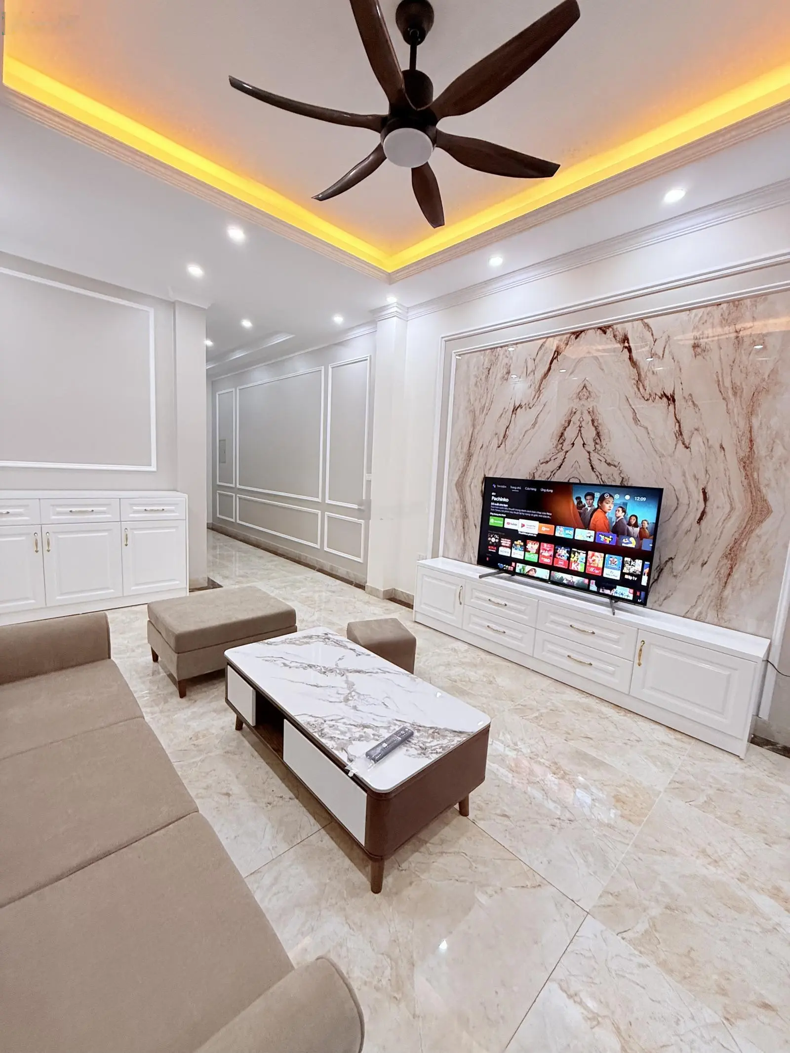 CHỊ ÁNH GỬI EM BÁN CĂN NHÀ 38m2 VẠN PHÚC, ngõ thông oto, 10m ra mặt phố, vị trí 10đ không có nhưng