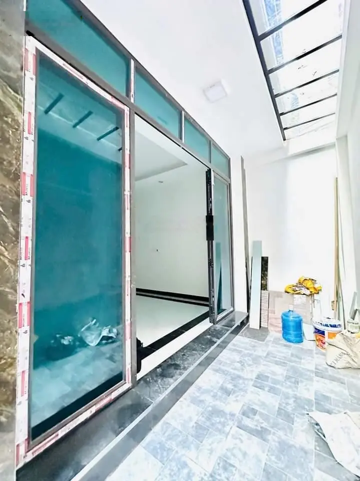 Siêu phẩm nhà mơi cầu giấy, ở ngay 34m trần quốc vượng 7.2tỷ ,vị trí đắc địa khu cầu giấy xuân thủy