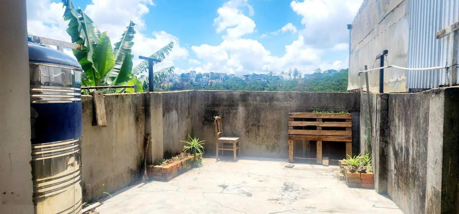 Nhà C4 có view nghỉ dưỡng đường ô tô lớn, P10, 141m2 SHR XD, Giá 4.8 tỷ TL