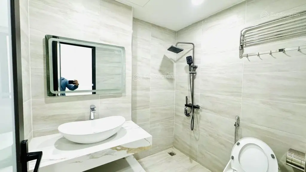 Ban nhà phố lâm hạ, bồ đề long biên, 7 tầng thang máy, gara oto 7 chỗ 45m 16.5 tỷ