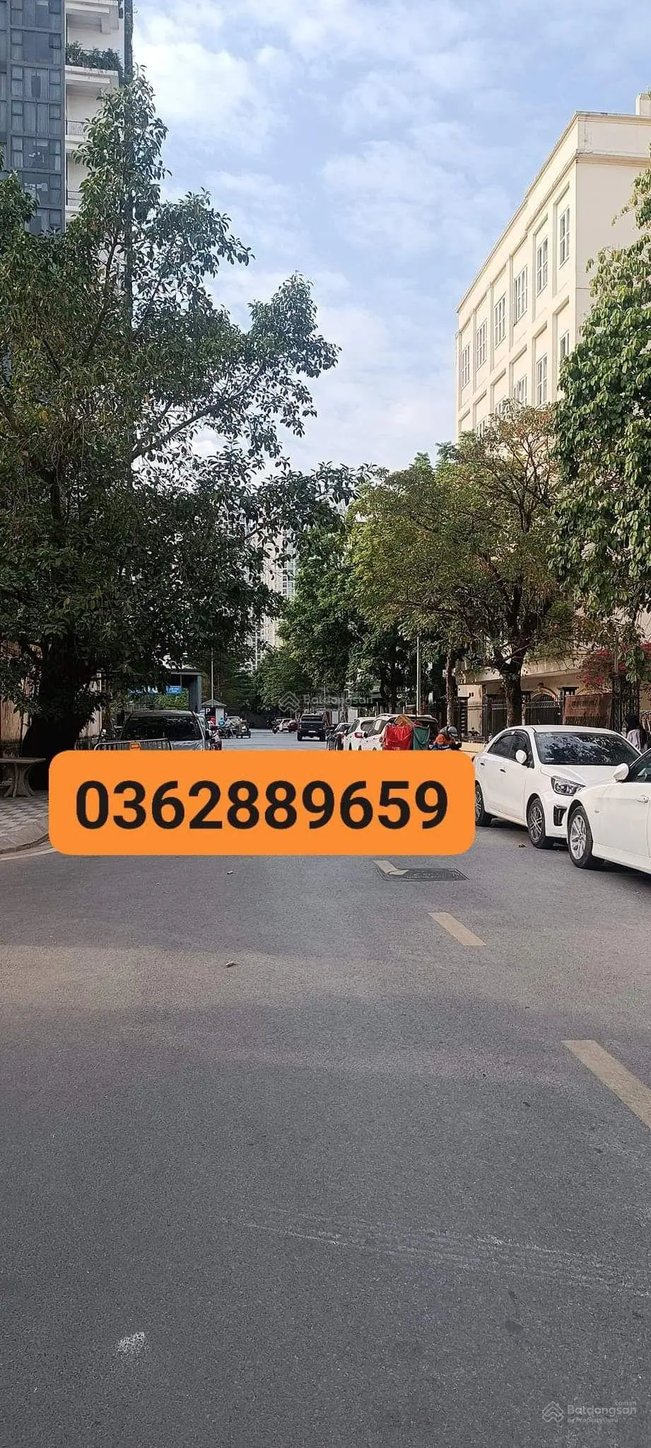 Bán nhà LẠC LONG QUÂN TÂY HỒ HÀ NỘI 60M.5 t.xe oto tránh vào nhà.KINH DOANH.Chào :20 tỷ