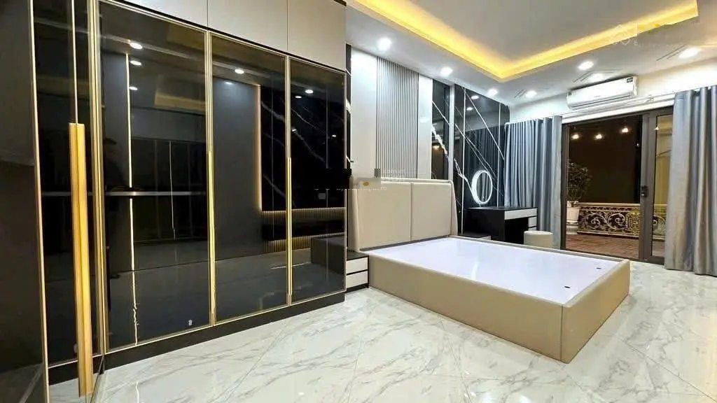 Nhà Phân lô Nguyễn Đổng Chi, Nam Từ Liêm. DT 40m2* MT siêu rộng. Ô Tô vào nhà * Sát phố * Ngõ thông
