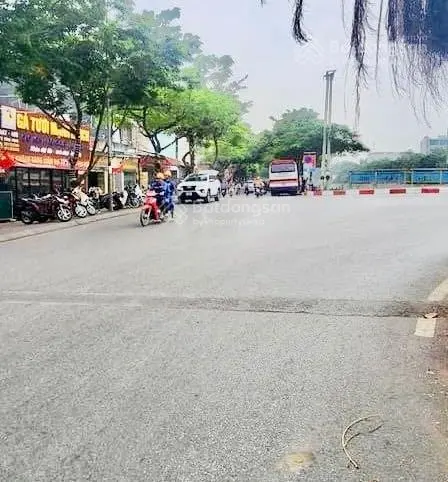 Tin thật. Bán đất mặt phố Vũ Tông Phan lô góc 3 mặt tiền, 197m2, MT 8.9m, 48 tỷ