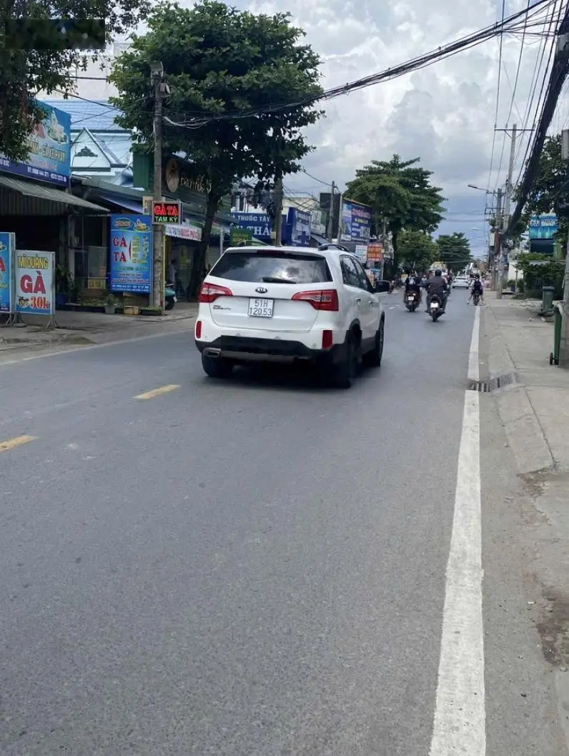 Nhà 1 trệt 3 lầu xe hơi tới cửa đường nhựa 7m Trường Thạnh Q9 giá 4.6 tỷ