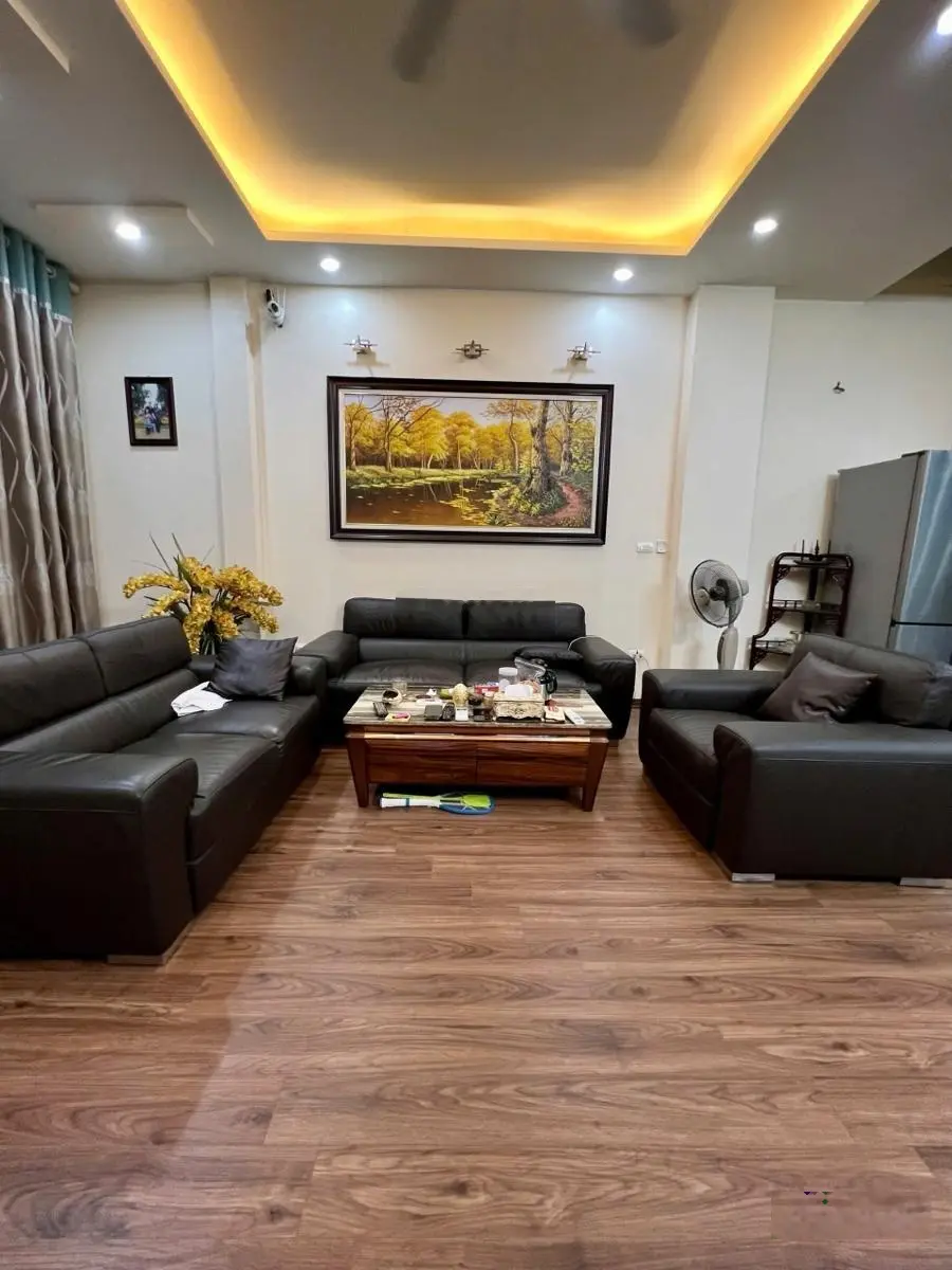 Siêu phẩm phân lô vỉa hè duy nhất tại Nguyễn Chính Hoàng Mai, DT 50m2, MT 5m, 5 tầng. LH 0912 002 ***