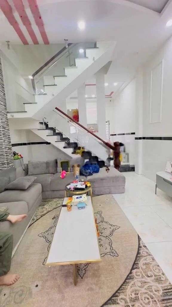 HÓT HÓT HÓT, chủ gửi bán căn nhà 3 tầng đường 52 Hiệp Bình Chánh, Thủ Đức, DT 51m2 giá 3.8 tỷ.
