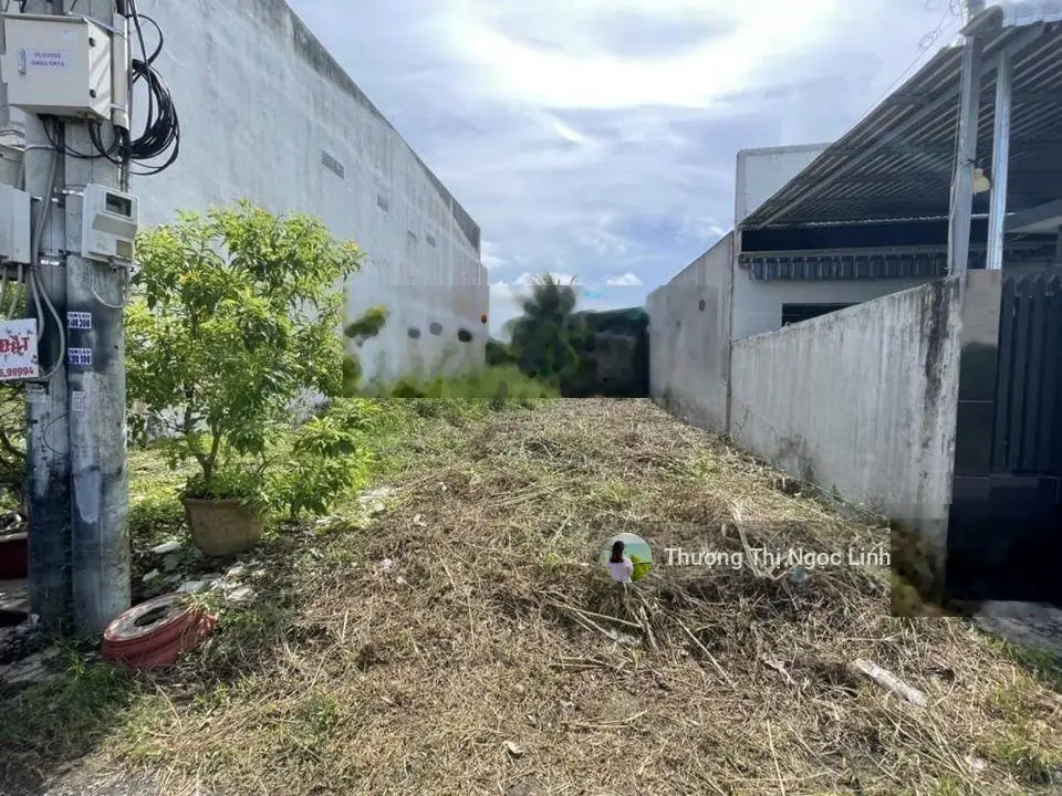 Không thể bỏ qua lô đất MT đường Phạm Hùng, sau CoopMart Ngã Bảy, Hậu Giang. DT 120m2. SHR
