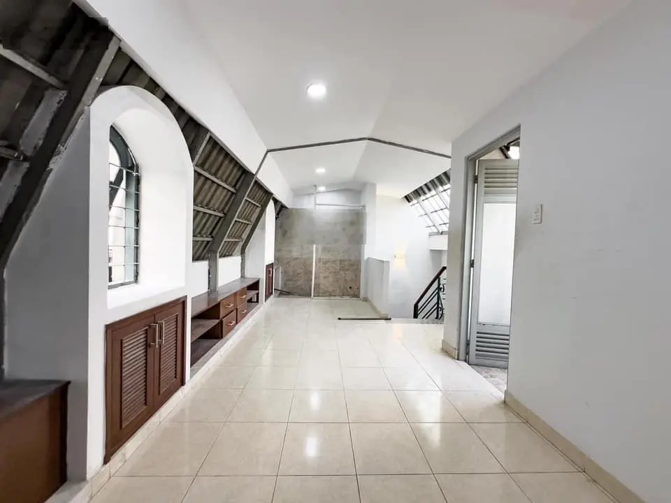 Bán nhà 3 lầu ngang 7,4m hiếm có - HXH sát mặt tiền Điện Biên Phủ - gần ĐH Hồng Bàng