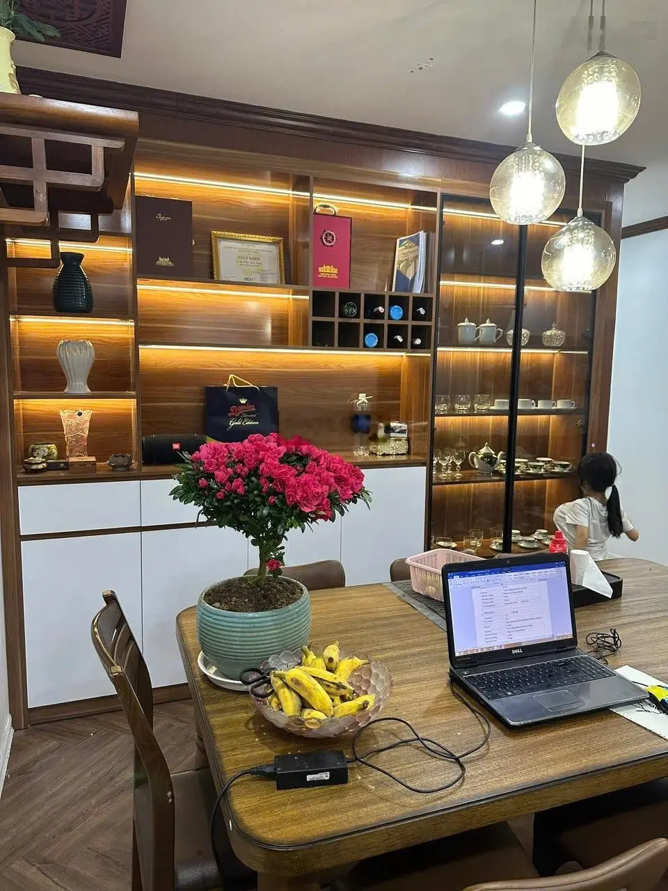 Chính chủ gửi bán căn hoa hậu căn góc, 2 mặt thoáng, view thoáng mát. Giá rẻ nhất khu vực