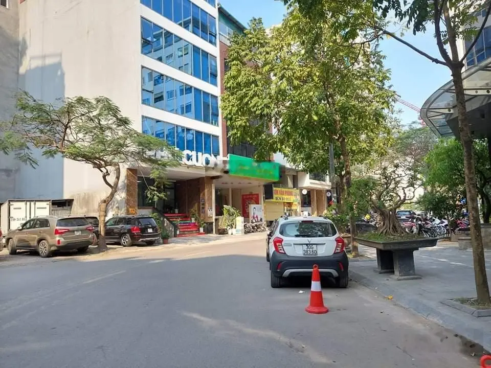 Bán nhà mặt phố Đức Diễn 2 tầng, lô góc, vỉa hè bao quanh, 160m, mặt tiền rộng đẹp, sổ đỏ, kd đỉnh