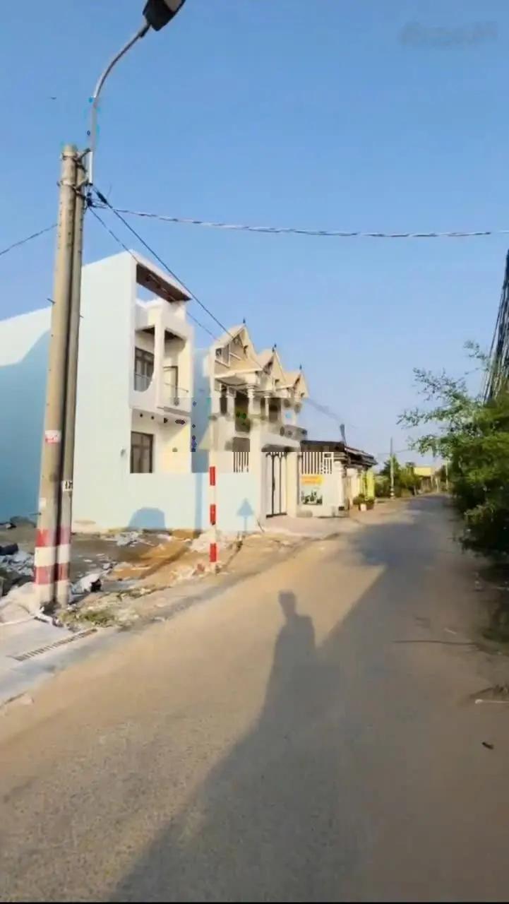 Chính chủ cần bán gấp nhà 1 trệt, 1 lầu Trịnh Như Khuê, sau chợ Bình Chánh sổ hồng riêng