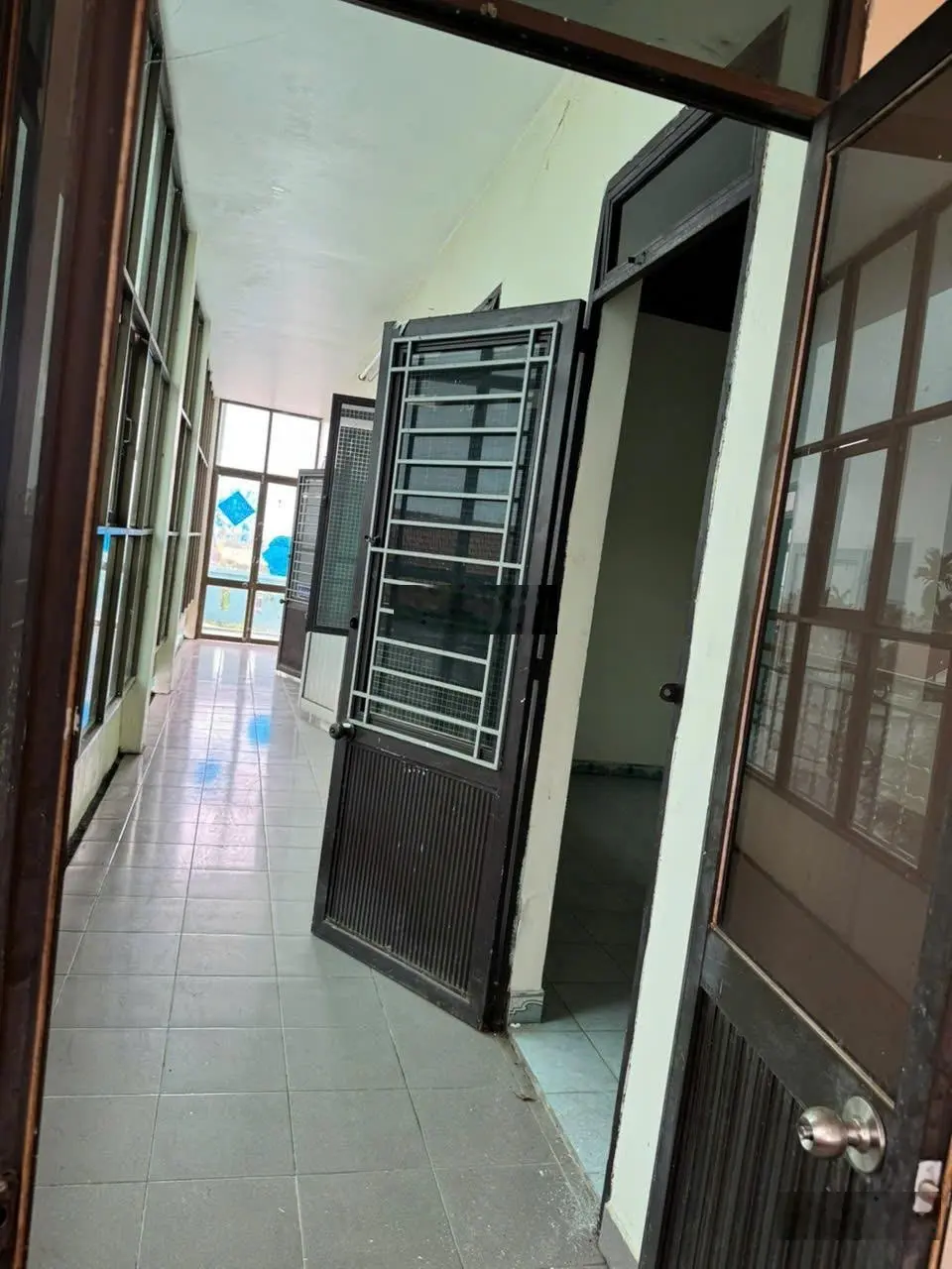 Bán Đất Tặng Nhà Tầng Mặt Tiền Hùng Vương, diện tích khủng phù hợp xây khách sạn