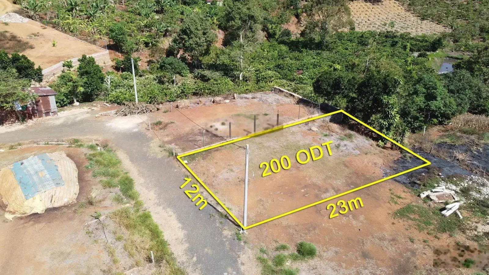 Bán đất nền thị trấn Di Linh, đường nhựa, ngang 12m dài 23m có 200m2 thổ cư