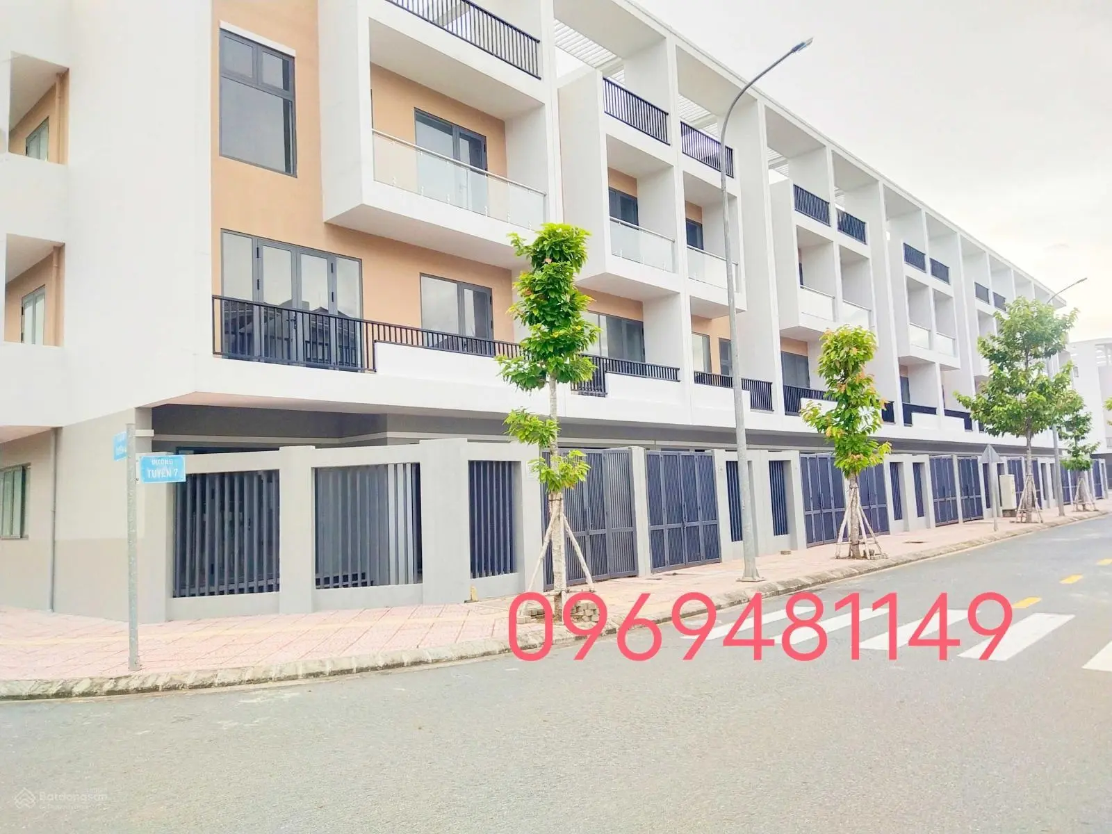 Nhà phố liền kề, phố thương mại, biệt thự