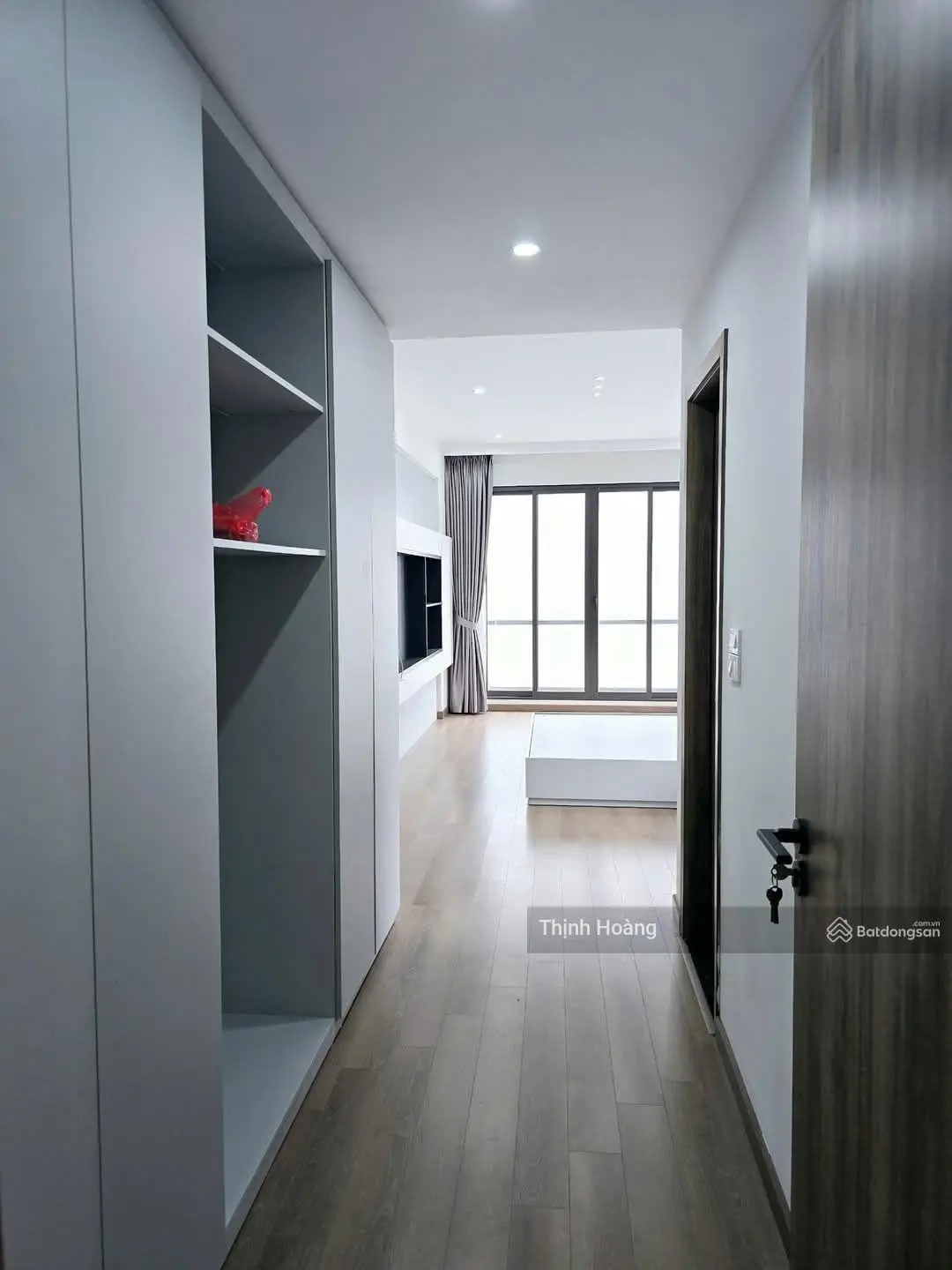 Nhà gần Aeon Long Biên 6 tầng thang máy, ô tô 7 chỗ vào nhà, ngõ ô tô tải thông giá tốt