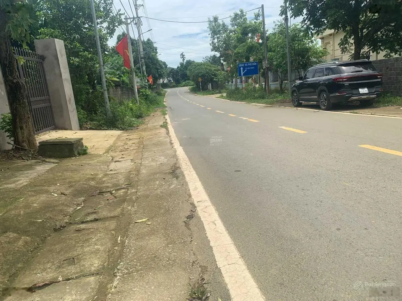Bán gấp lô đất 180m2 mặt đường liên xã Phú Mãn, Quốc Oai, Hòa Lạc lõi đô thị giá 20,5 tr/m2